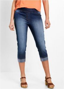 Dżinsy o kroju slim fit, ze stanem mid waist, uszyte z bawełny. Niebieskie jeansy bonprix, bez wzorów, z bawełny. Za 139,99 zł.