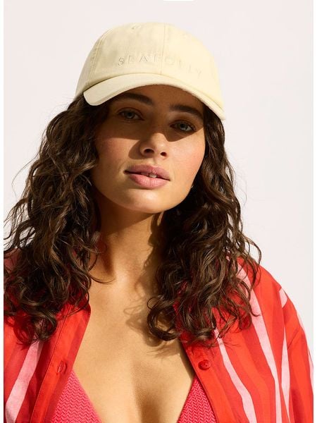 Seafolly Czapka w kolorze beżowym rozmiar: onesize. Brązowe czapki Seafolly, bez wzorów, z bawełny. Za 143,17 zł.