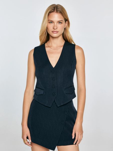 Kamizelka damska garniturowa w prążek granatowa Elvia 403. Niebieskie kamizelki Big Star, l, bez wzorów, z tkaniny, bez kołnierzyka, bez ramiączek, bez kaptura. W wyprzedaży za 99,99 zł.