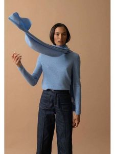 Perfect Cashmere Kaszmirowy sweter "Ashley" w kolorze niebieskim rozmiar: L. Niebieskie golfy Perfect Cashmere, bez wzorów, z kaszmiru. Za 232,78 zł.