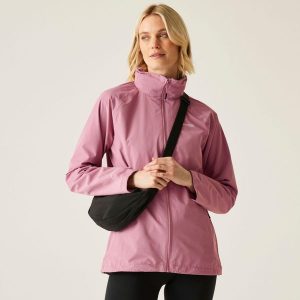 Kurtka turystyczna damska Daysha II wodoodporna. Czerwone kurtki Regatta, xl, bez wzorów, bez kaptura. Za 249,99 zł.