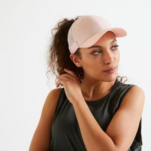 Second Life - Czapka z daszkiem fitness Domyos - Stan Doskonały. Czerwone czapki DOMYOS, bez wzorów, z materiału. Za 29,99 zł.