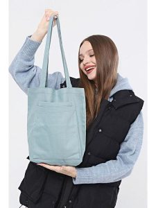 Lucky Bees Shopper bag w kolorze błękitnym - 33 x 45 x 10 cm rozmiar: onesize. Niebieskie shopper bag Lucky Bees, bez wzorów, z materiału, na ramię, bez dodatków. Za 57,06 zł.