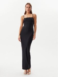 Guess Sukienka codzienna O5GK00 KCDE0 Czarny Bodycon Fit. Czarne kombinezony Guess, xl, z aplikacjami, z syntetyku, bez kołnierzyka, bez ramiączek. Za 279,99 zł.