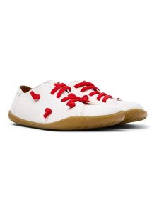 Camper Skórzane sneakersy "Peu Cami" w kolorze białym rozmiar: 40. Białe trampki Camper, bez wzorów, bez zapięcia. Za 404,99 zł.