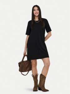ONLY Sukienka codzienna Mara 15374631 Czarny Oversize. Czarne kombinezony ONLY, na co dzień, m, bez wzorów, z bawełny, bez kołnierzyka, bez ramiączek, oversize. Za 99,99 zł.