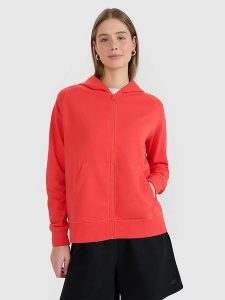 4F Bluza w kolorze czerwonym rozmiar: M. Czerwone bluzy 4f, m, bez wzorów, bez kaptura. Za 140,53 zł.