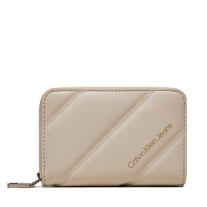 Portfel Calvin Klein Jeans. Białe portfele Calvin Klein Jeans, bez wzorów, z jeansu. Za 259,99 zł.