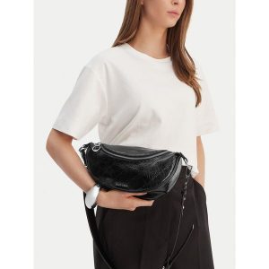 Torebka Badura. Czarne torebki klasyczne Badura, bez wzorów, bez dodatków. Za 169,99 zł.