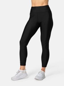 KARI TRAA Legginsy sportowe "Una" w kolorze czarnym rozmiar: XL. Czarne legginsy Kari Traa, bez wzorów, z podwyższonym stanem. Za 130,99 zł.