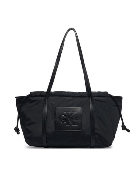 Calvin Klein Torebka LV04F3703G Czarny. Czarne torebki klasyczne Calvin Klein, bez wzorów, z materiału, bez dodatków. Za 409,99 zł.