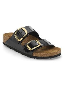 Birkenstock Klapki "Arizona Big Buckle" w kolorze czarnym rozmiar: 40. Czarne klapki Birkenstock, bez wzorów, z otwartym noskiem, bez obcasa. Za 404,95 zł.