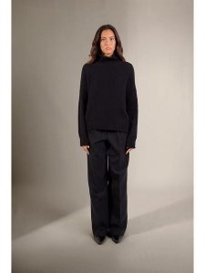 Perfect Cashmere Kaszmirowy golf "Somba" w kolorze czarnym rozmiar: S. Czarne golfy Perfect Cashmere, bez wzorów, z kaszmiru. Za 439,24 zł.
