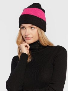 4F Czapka H4Z22-CAD011 Czarny. Czarne czapki 4f, bez wzorów, z materiału. Za 59,99 zł.