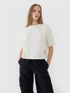 4F T-shirt oversize z nadrukiem damski - biały XS. Białe t-shirty 4f, xs, bez wzorów, z bawełny, bez kołnierzyka, bez ramiączek. W wyprzedaży za 39,99 zł.
