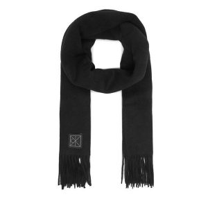 Szalik Calvin Klein. Czarne szaliki Calvin Klein, bez wzorów. Za 349,99 zł.