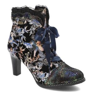 Czarne Botki Laura Vita Skórzane Eleganckie Buty Na Obcasie. Czarne botki LAURA VITA, bez wzorów, ze skóry, bez obcasa, na obcasie, bez zapięcia. Za 439,00 zł.