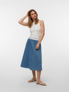 Vero Moda Top w kolorze białym rozmiar: XS. Białe topy Vero Moda, xs, bez wzorów, bez kołnierzyka, bez ramiączek. Za 39,31 zł.