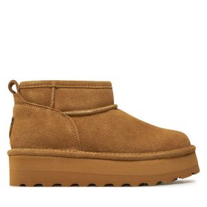 Śniegowce Bearpaw. Brązowe buty zimowe Bearpaw, bez obcasa, bez zapięcia. Za 499,99 zł.