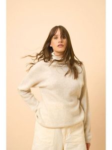 Just Cashmere Kaszmirowy sweter "Blantyre" w kolorze kremowym rozmiar: XL. Brązowe swetry oversize Just Cashmere, xl, bez wzorów, z kaszmiru, bez ramiączek. Za 434,99 zł.
