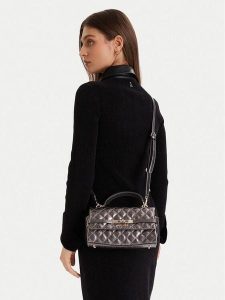 Guess Torebka 179129 Srebrny. Szare torebki klasyczne Guess, z aplikacjami, ze skóry, bez dodatków. Za 329,99 zł.