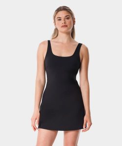 Dwuwarstwowa sukienka tenisowa Carpatree Balletcore. Czarne kombinezony Carpatree, s, bez wzorów, z materiału, sportowe, bez kołnierzyka, bez ramiączek, krótkie. Za 183,99 zł.