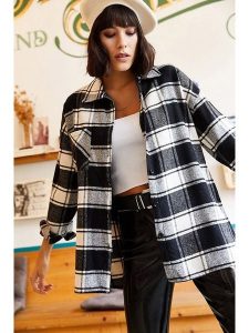 Olalook Koszula w kolorze biało-czarnym rozmiar: S. Białe koszule Olalook, s, bez wzorów, bez kołnierzyka, bez ramiączek. Za 70,45 zł.