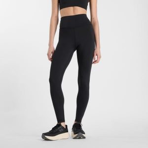 Legginsy damskie New Balance WP51141BK – czarne. Czarne legginsy New Balance, bez wzorów, z lycry, z podwyższonym stanem. Za 329,99 zł.