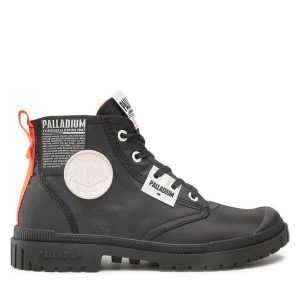 Trapery Palladium. Czarne buty zimowe Palladium, bez obcasa, bez zapięcia. Za 269,99 zł.