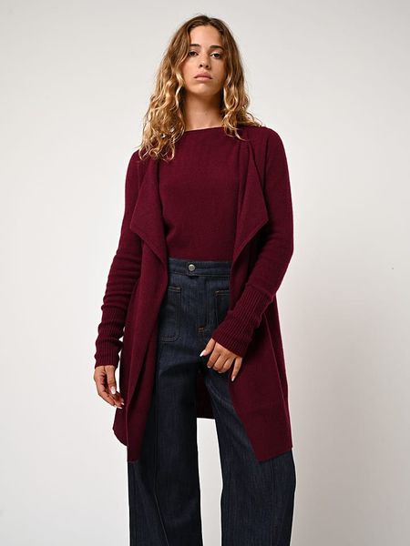 AUTHENTIC CASHMERE Kaszmirowy kardigan "Chésery" w kolorze bordowym rozmiar: S. Czerwone kardigany AUTHENTIC CASHMERE, s, bez wzorów, z kaszmiru, bez ramiączek. Za 322,73 zł.