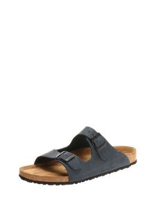 Comfortfusse Skórzane klapki w kolorze granatowym rozmiar: 42. Niebieskie klapki Comfortfüße, bez wzorów, z otwartym noskiem, bez obcasa. Za 184,02 zł.