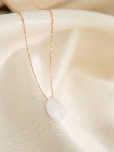 Lodie Silver Srebrny naszyjnik z kamieniem ozdobnym - dł. 43 cm rozmiar: onesize. Białe naszyjniki Lodie Silver, srebrne. Za 48,05 zł.