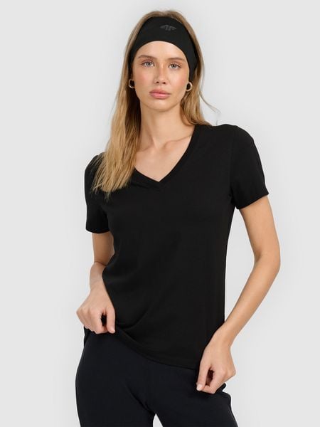 4F T-shirt regular gładki damski - czarny M. Czarne t-shirty 4f, m, bez wzorów, z materiału, bez kołnierzyka, bez ramiączek. Za 49,99 zł.