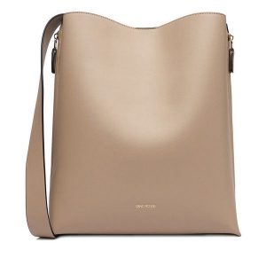 Torebka GINO ROSSI. Brązowe torebki klasyczne Gino Rossi, bez wzorów, bez dodatków. Za 349,99 zł.