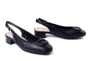 RIEKER 43456-00 black, czółenka damskie. Czarne czółenka Rieker, bez wzorów, bez obcasa, bez zapięcia. Za 339,90 zł.