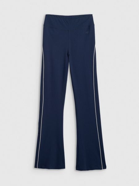 4F Legginsy z rozszerzanymi nogawkami damskie - granatowe L. Niebieskie legginsy 4f, bez wzorów, z bawełny, z podwyższonym stanem. W wyprzedaży za 99,99 zł.