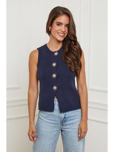 L'armoire de Suzette Kamizelka w kolorze granatowym rozmiar: 38/40. Niebieskie kamizelki L'armoire de Suzette, l, bez wzorów, bez kołnierzyka, bez ramiączek, bez kaptura. Za 117,45 zł.