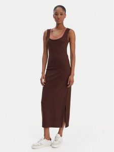 Calvin Klein Jeans Sukienka codzienna LV047E220G Brązowy Slim Fit. Brązowe kombinezony Calvin Klein Jeans, xl, bez wzorów, z jeansu, bez kołnierzyka, bez ramiączek. Za 409,99 zł.