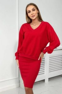 Komplet bluzka + sukienka prążkowana czerwony. Czerwone sukienki KESI, na co dzień, l, bez wzorów, z bawełny, eleganckie, bez kołnierzyka, bez ramiączek. Za 292,73 zł.