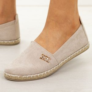 Beżowe espadryle damskie, półbuty Potocki 16374. Brązowe espadryle POTOCKI, bez wzorów, z jeansu, bez obcasa, na płaskiej podeszwie. Za 99,00 zł.