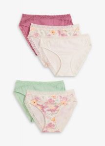 Figi maxi z bawełny organicznej z koronką (5 par). Białe figi bonprix, bez wzorów, z bawełny. Za 57,45 zł.