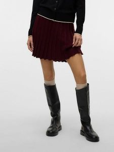 Vero Moda Spódnica w kolorze bordowym rozmiar: XS. Czerwone spódnice Vero Moda, na co dzień, xs, bez wzorów, mini. Za 74,63 zł.