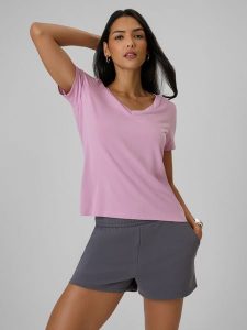 4F T-shirt regular z modalem damski - różowy XL. Czerwone t-shirty 4f, l, bez wzorów, z dzianiny, bez kołnierzyka, bez ramiączek. Za 79,99 zł.