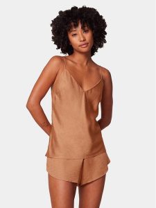 Triumph Piżama Silky Sensuality 10218279 Brązowy Relaxed Fit. Brązowe piżamy Triumph, bez wzorów, z lyocellu, bez ramiączek. Za 229,99 zł.