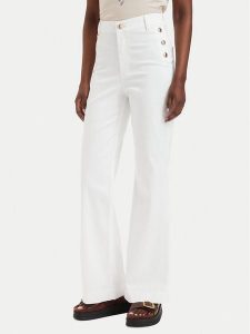 Guess Jeansy W6GA0P W2440 Biały Regular Fit. Białe jeansy Guess, z aplikacjami, z bawełny. Za 524,99 zł.