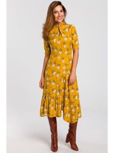 Stylove Sukienka w kolorze żółtym rozmiar: XL. Żółte sukienki Stylove, xl, bez wzorów, z wiskozy, bez kołnierzyka, bez ramiączek, midi. Za 206,42 zł.