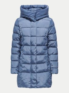 ONLY Kurtka zimowa Lina 15304782 Niebieski Regular Fit. Niebieskie kurtki ONLY, na zimę, l, bez wzorów, z syntetyku, bez kaptura. Za 239,99 zł.