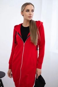Bluza sukienkowa z kapturem czerwona. Czerwone bluzy KESI, l, bez wzorów, z bawełny, z kapturem. Za 234,40 zł.