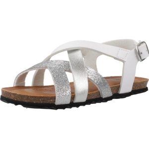 Sandały GEOX J SANDAL CHILENE GIR Biały. Białe sandały Geox, bez wzorów, z syntetyku, bez obcasa, bez zapięcia. Za 171,99 zł.