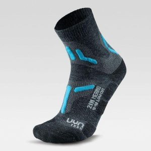 Damskie skarpety trekkingowe Uyn Trekking 2in Merino lLow Cut. Szare skarpetki UYN, bez wzorów. Za 99,99 zł.